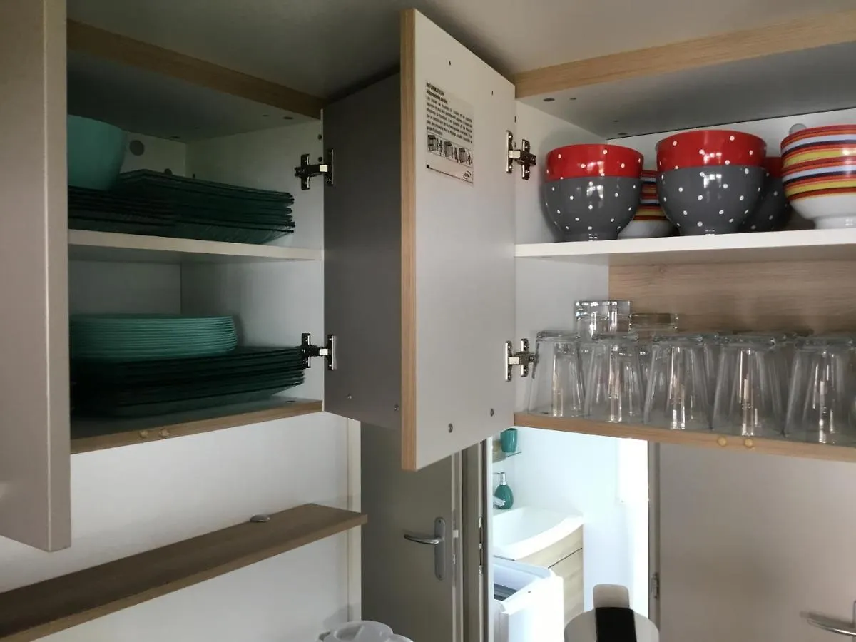 Frejus Tout Confort, Climatisation,Plus Ventilation Toutes Les Chambres, Linge De Lit Et De Toilette , Coffre Fort, Lave Vaisselle Machine A Laver Grande Terrasse Couverte Velos Et Wifi Possible