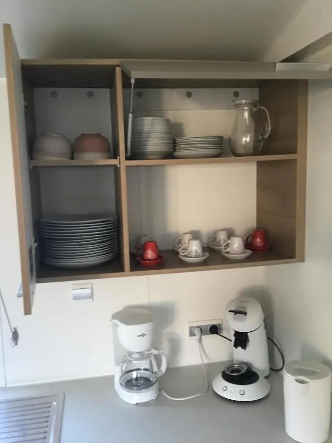 Frejus Tout Confort, Climatisation,Plus Ventilation Toutes Les Chambres, Linge De Lit Et De Toilette , Coffre Fort, Lave Vaisselle Machine A Laver Grande Terrasse Couverte Velos Et Wifi Possible Campsite