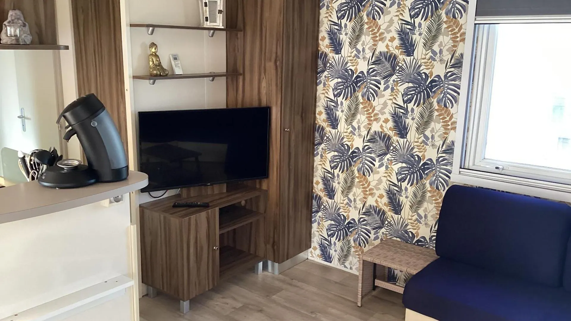 Frejus Tout Confort, Climatisation,Plus Ventilation Toutes Les Chambres, Linge De Lit Et De Toilette , Coffre Fort, Lave Vaisselle Machine A Laver Grande Terrasse Couverte Velos Et Wifi Possible Campsite