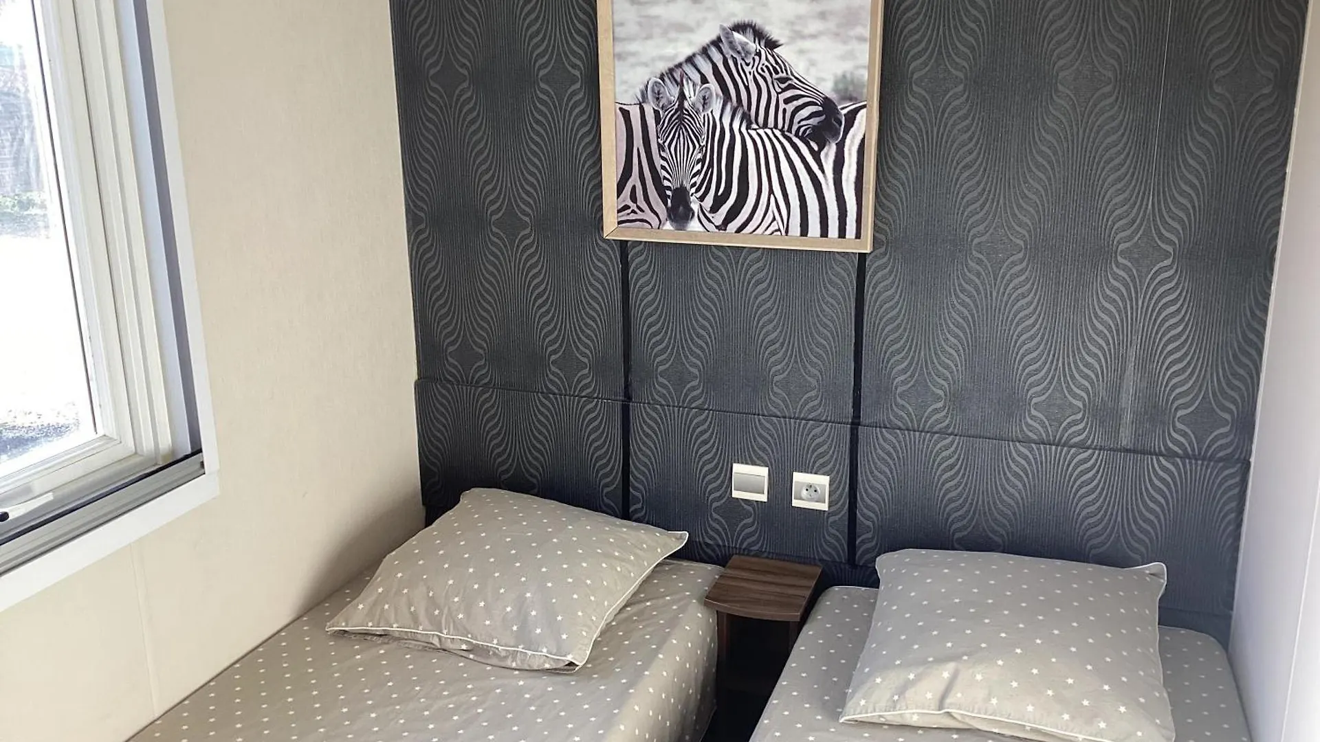 Frejus Tout Confort, Climatisation,Plus Ventilation Toutes Les Chambres, Linge De Lit Et De Toilette , Coffre Fort, Lave Vaisselle Machine A Laver Grande Terrasse Couverte Velos Et Wifi Possible